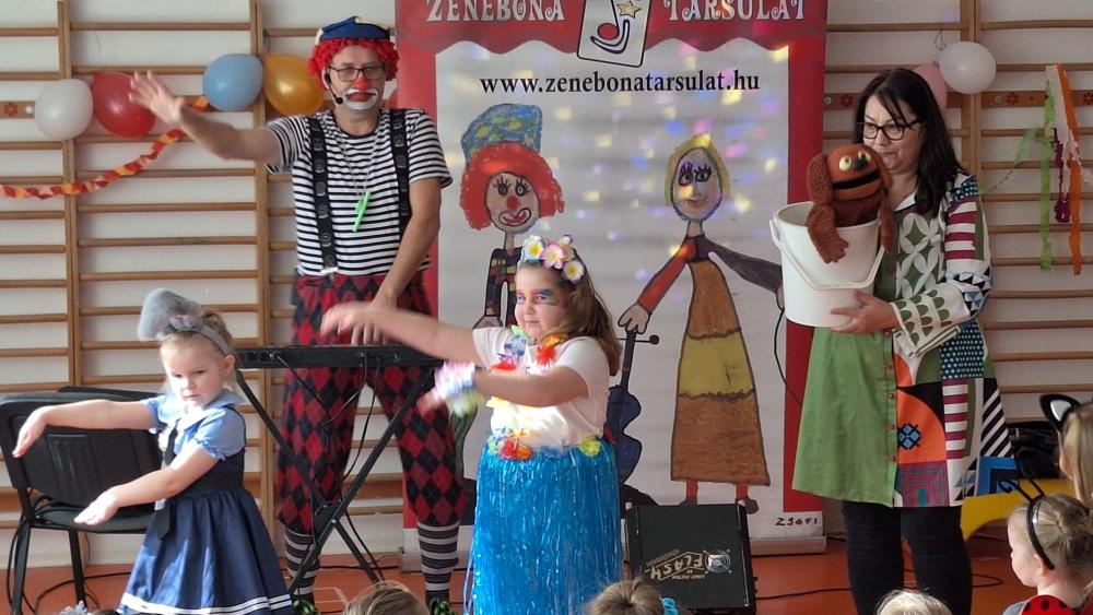 Farsang-Sanyi boh�c